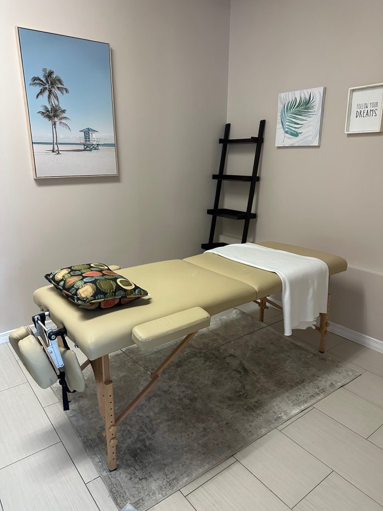 Massage therapy room rental in Toronto